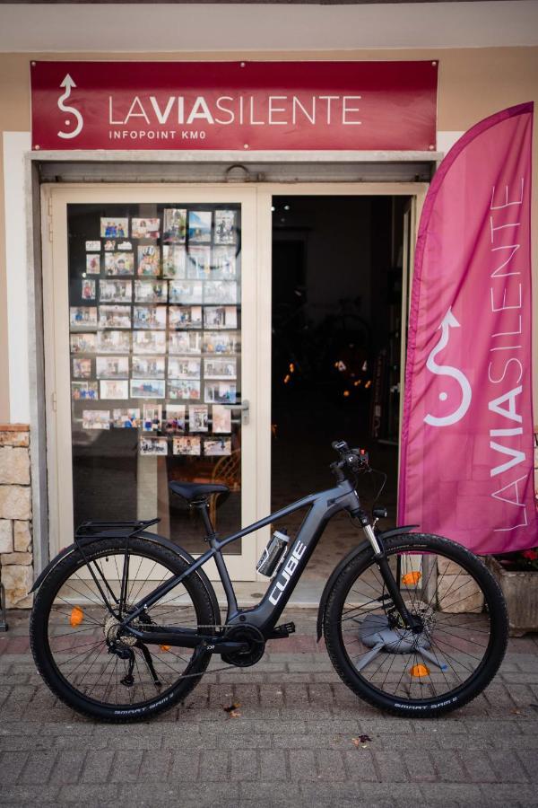 B&B Dell'Infopoint-La Via Silente Castelnuovo Cilento Exteriér fotografie